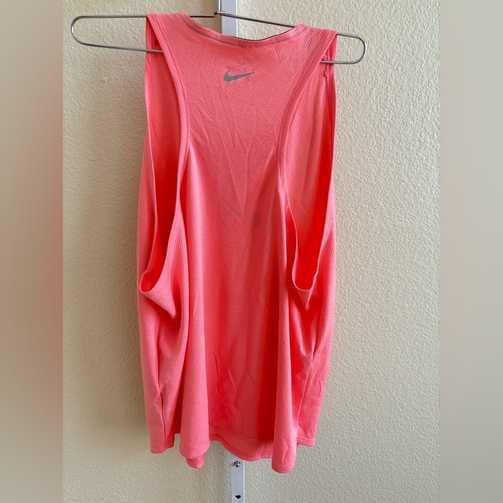 Nike Dri-Fit Running Racerback Top in Coral - Size XL - Picture 3 of 3